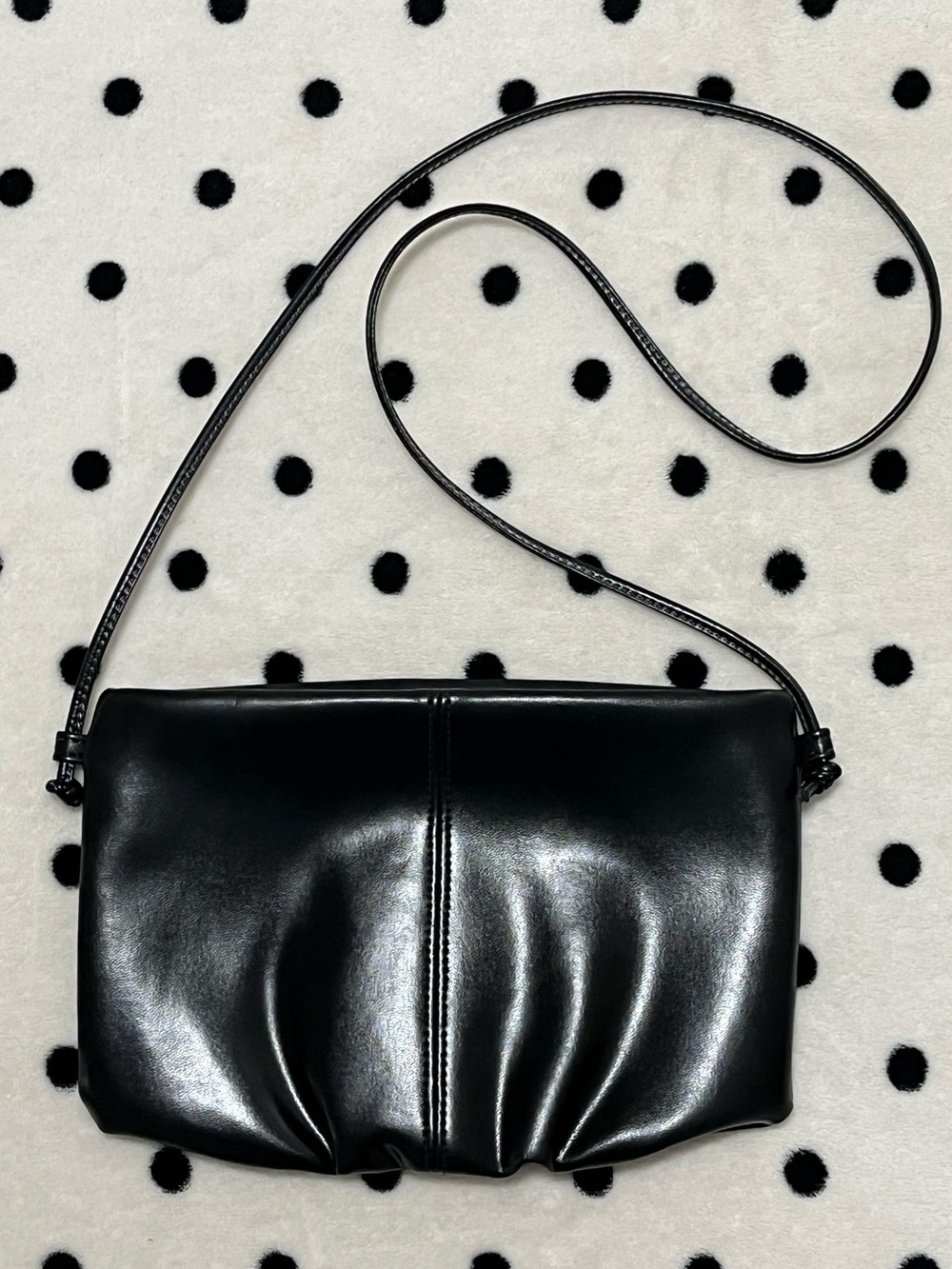 Chic Black Ruched Crossbody Clutch Bag